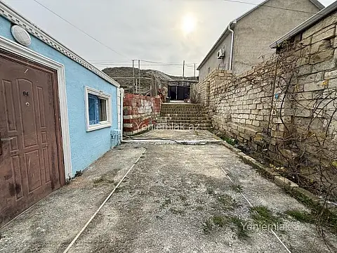 Satılır 2 otaqlı həyət evi 60 m²