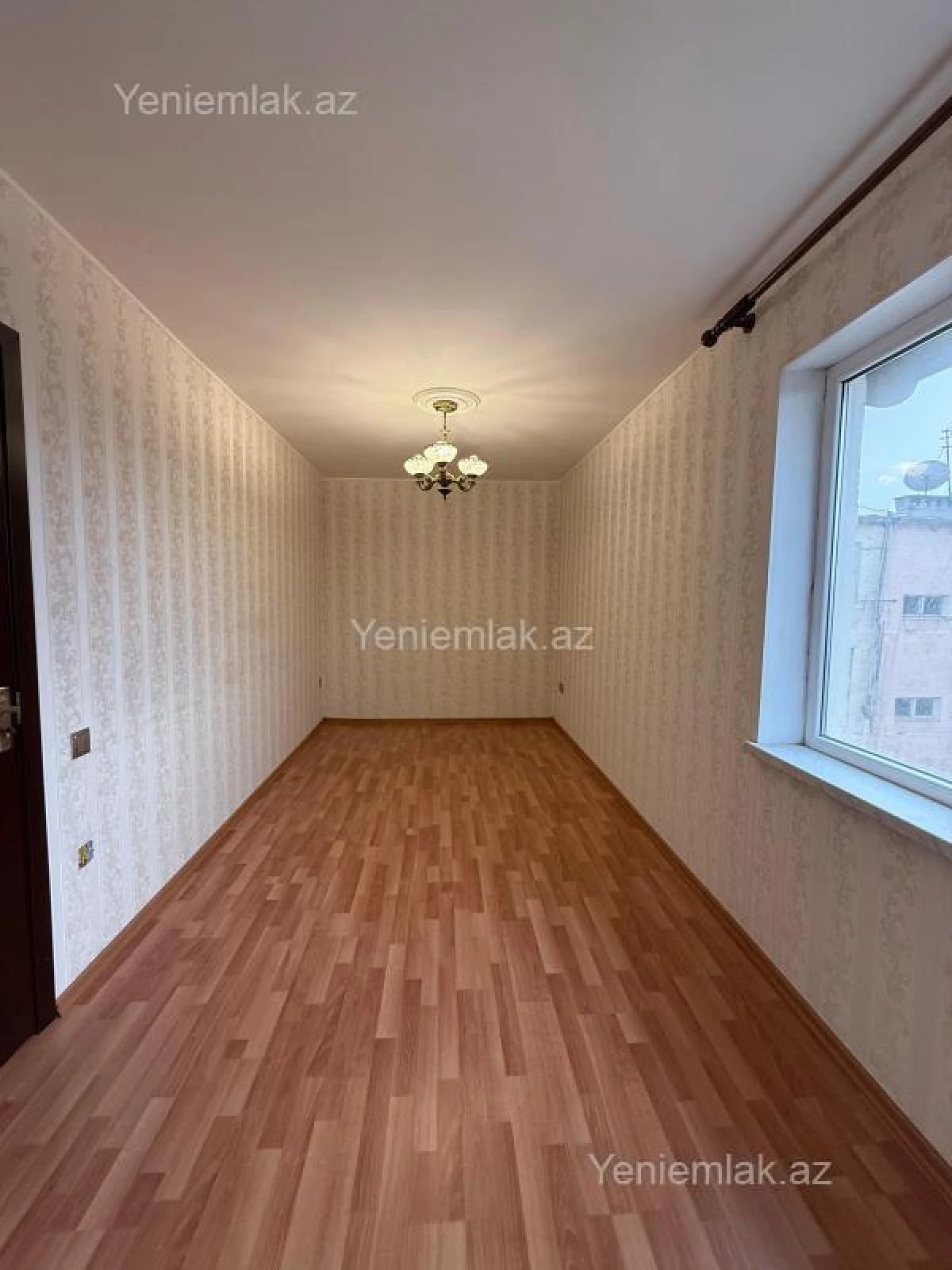 Satılır 2 otaqlı köhnə tikili 55 m²