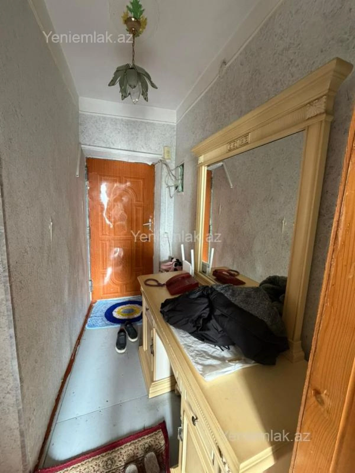 Satılır 2 otaqlı köhnə tikili 35 m²