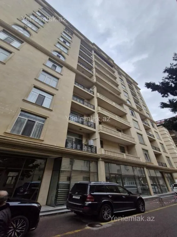 Satılır 3 otaqlı yeni tikili 147 m²