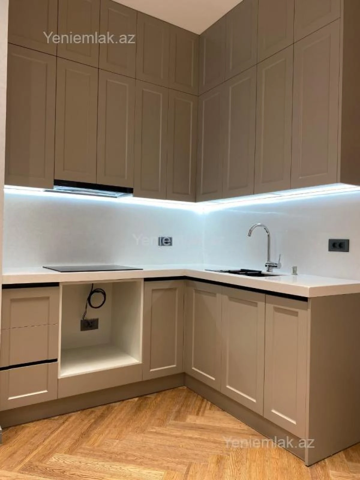 Satılır 2 otaqlı yeni tikili 70 m²