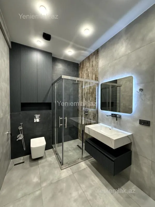 Satılır 2 otaqlı yeni tikili 70 m²