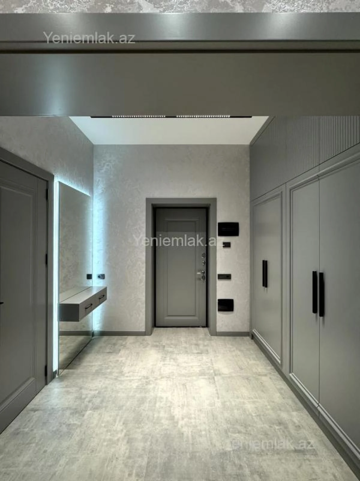 Satılır 2 otaqlı yeni tikili 70 m²