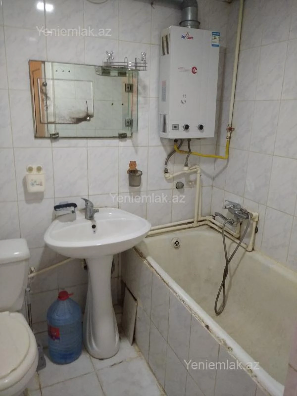 Satılır 1 otaqlı köhnə tikili 34 m²