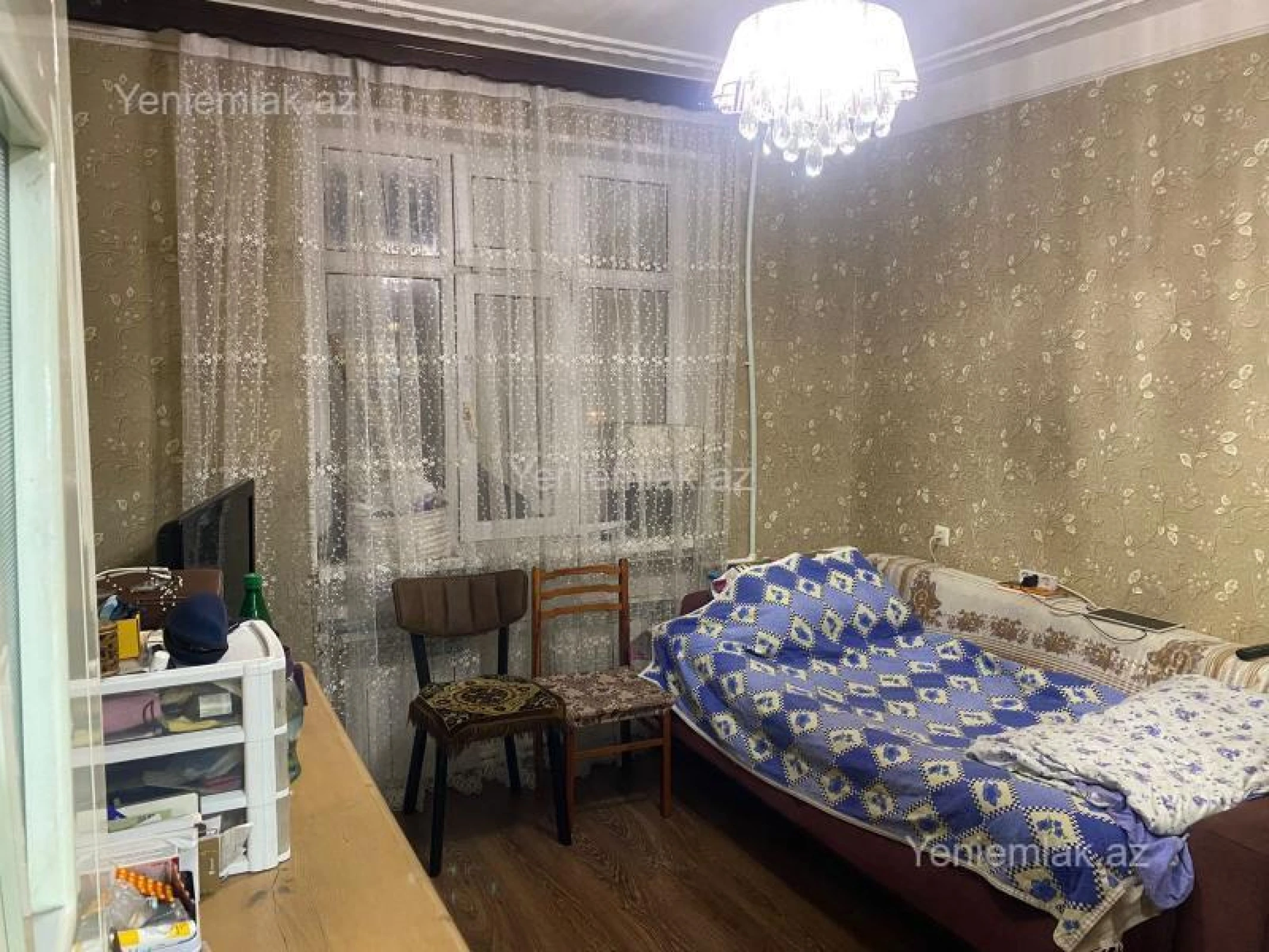 Satılır 4 otaqlı köhnə tikili 120 m²