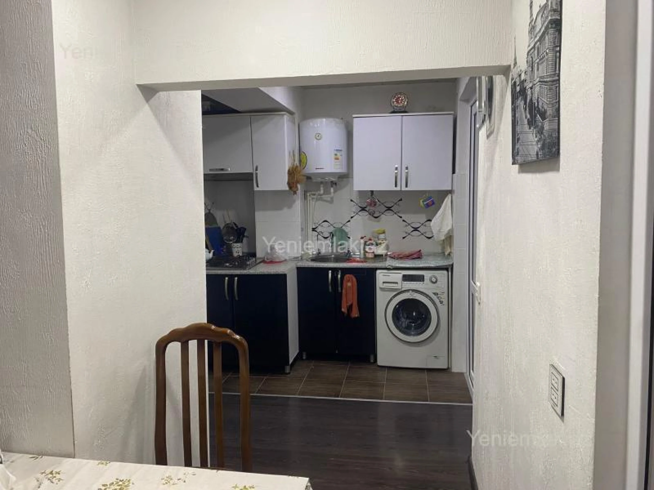 Satılır 4 otaqlı köhnə tikili 120 m²