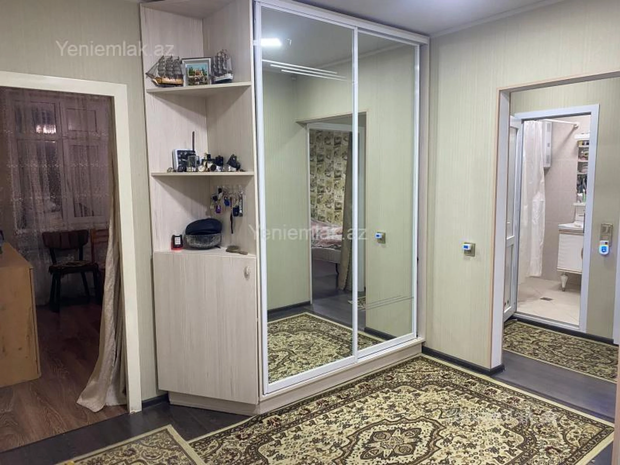 Satılır 4 otaqlı köhnə tikili 120 m²