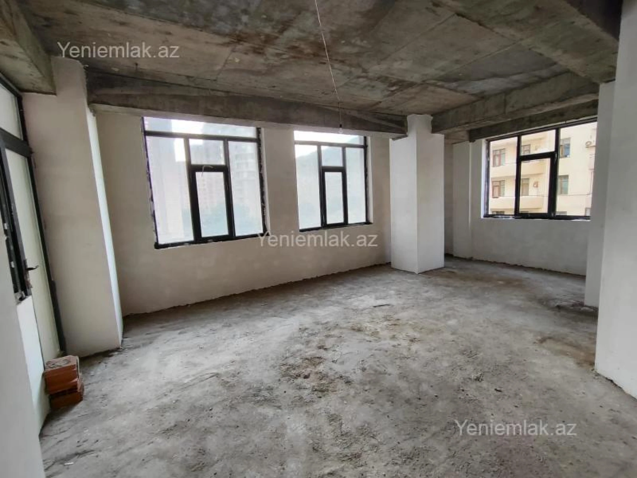 Satılır 2 otaqlı yeni tikili 118 m²