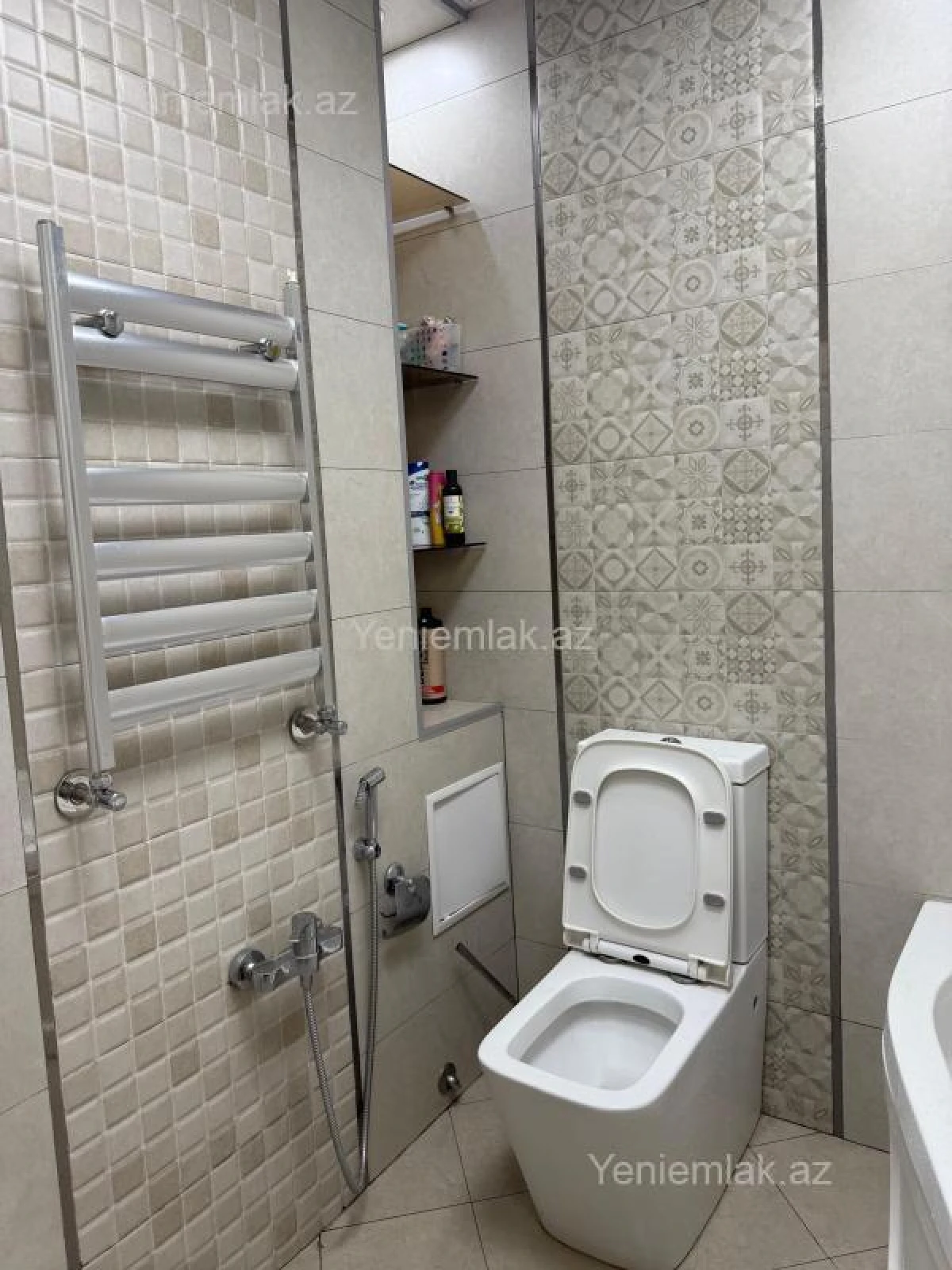 Satılır 3 otaqlı yeni tikili 135 m²
