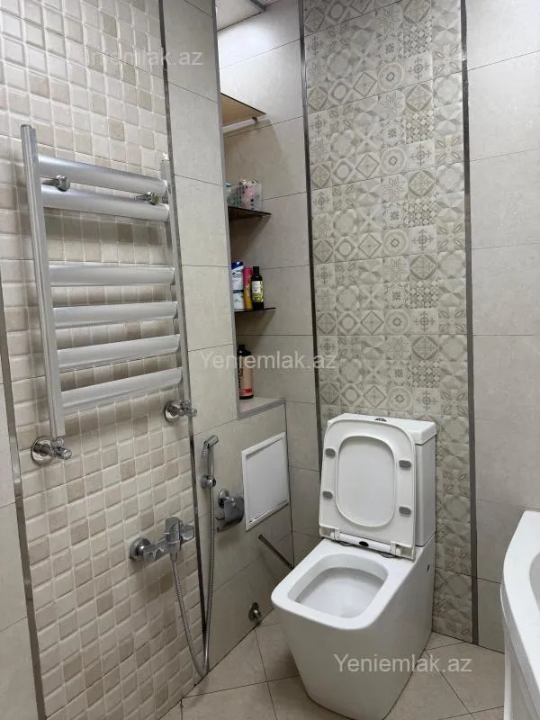 Satılır 3 otaqlı yeni tikili 135 m²