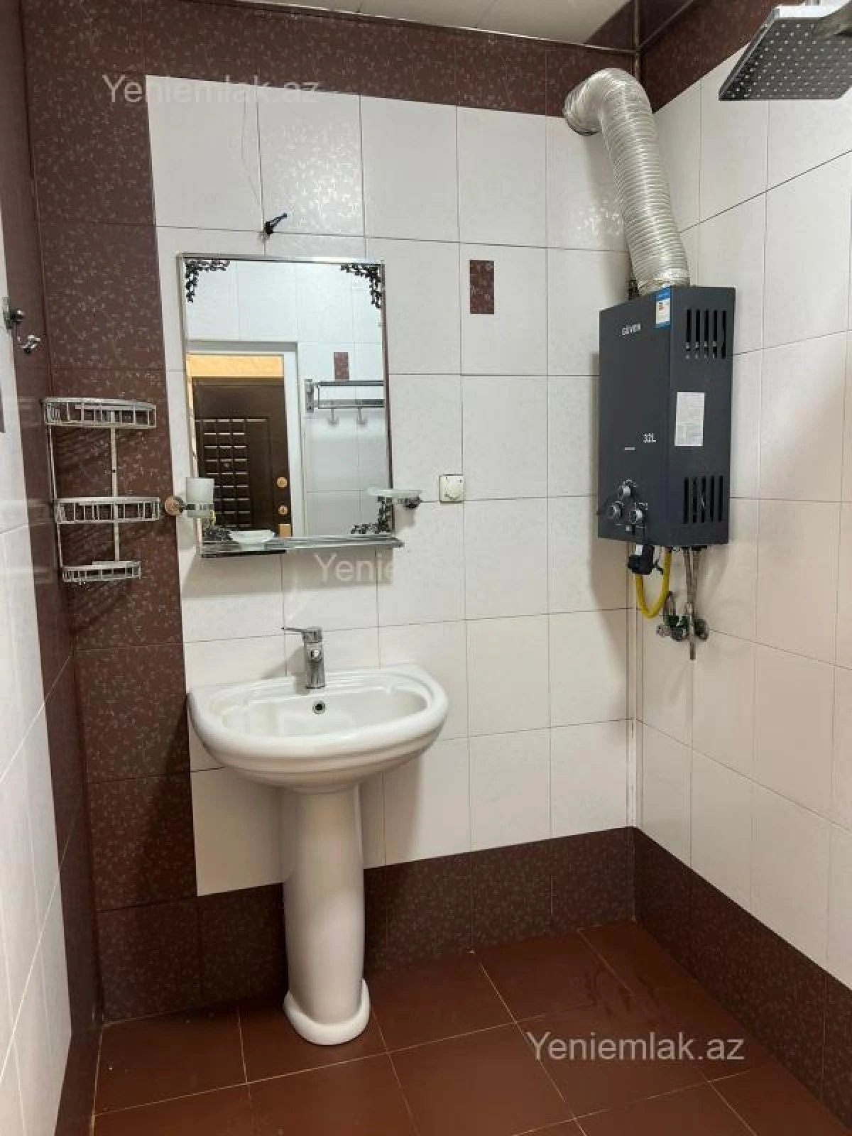 Satılır 2 otaqlı köhnə tikili 50 m²