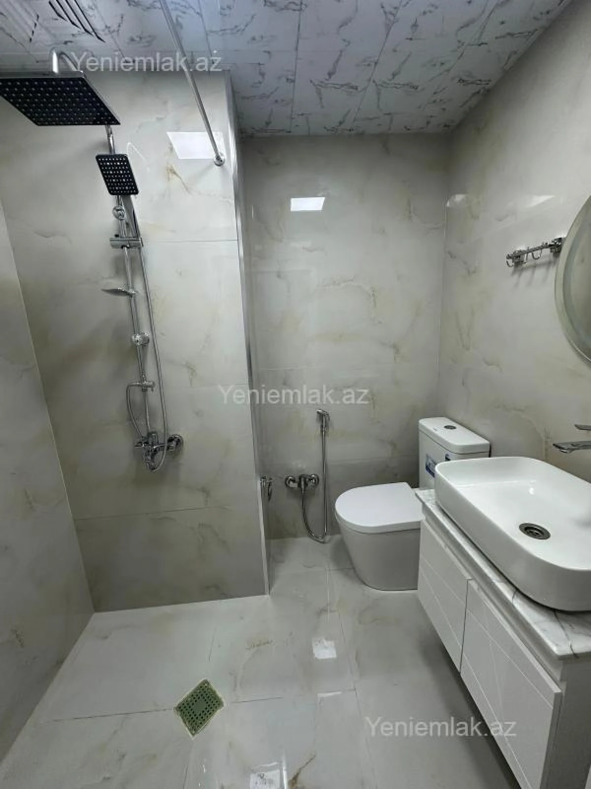 Satılır 2 otaqlı köhnə tikili 40 m²