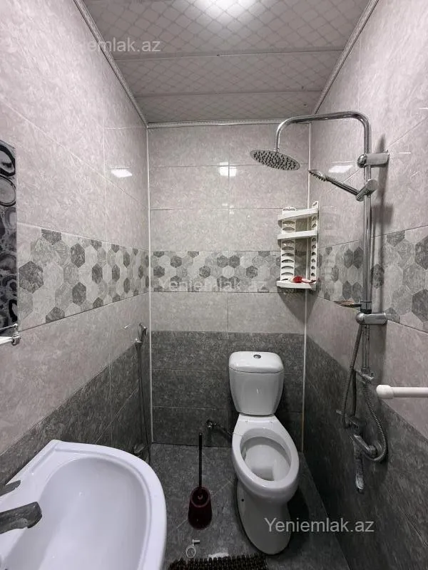 Satılır 4 otaqlı həyət evi 100 m²