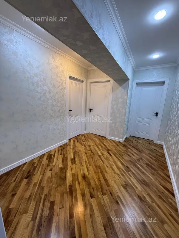 Satılır 3 otaqlı köhnə tikili 90 m²