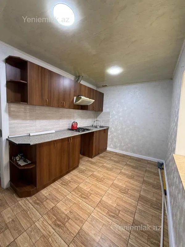 Satılır 3 otaqlı köhnə tikili 90 m²