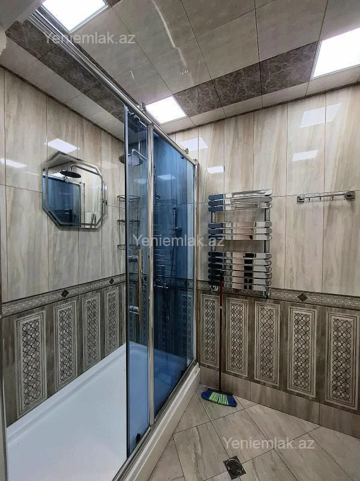 Satılır 3 otaqlı yeni tikili 138 m²