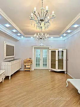 Satılır 3 otaqlı yeni tikili 138 m²