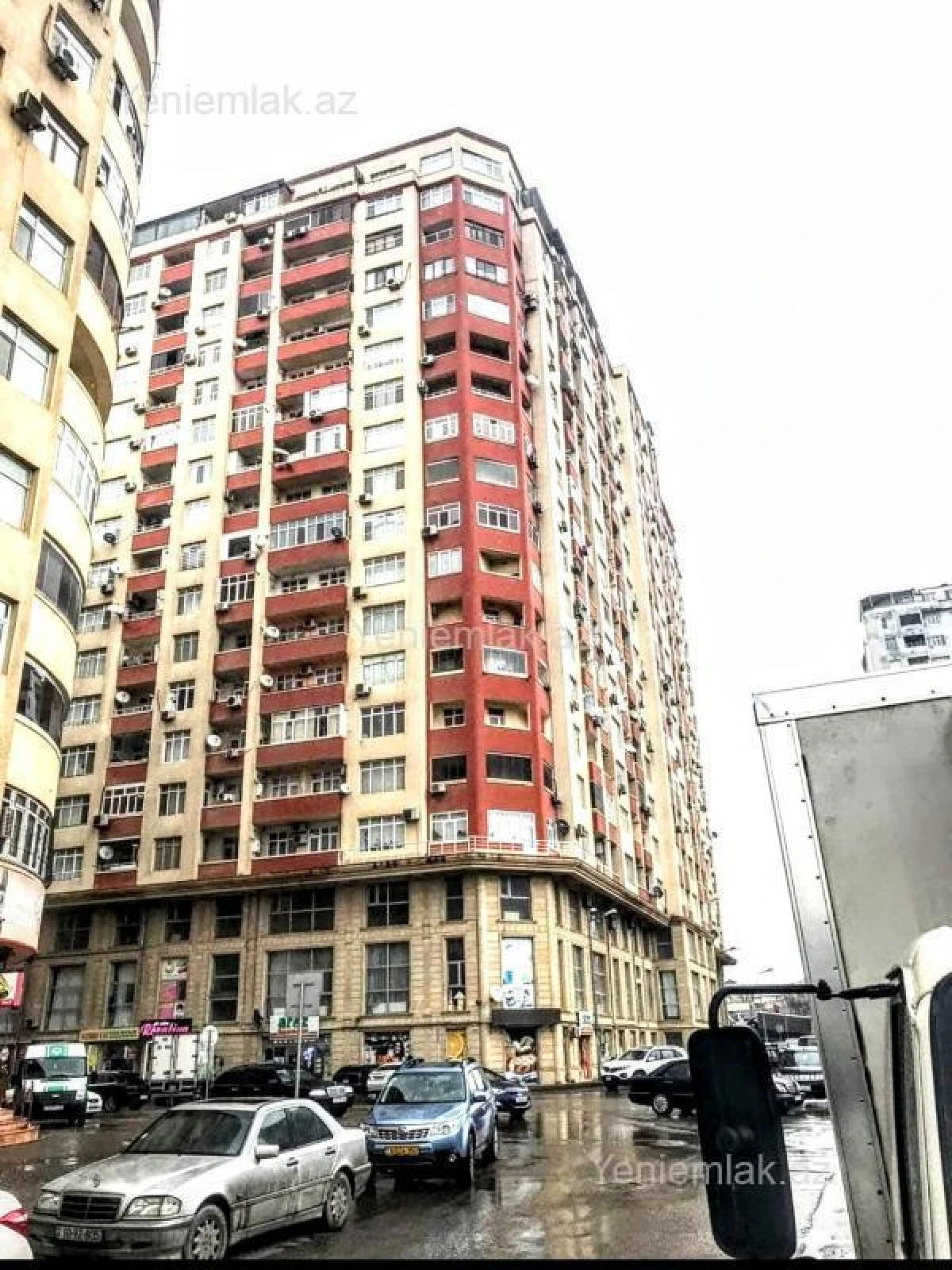 Satılır 3 otaqlı yeni tikili 138 m²