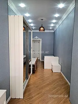 Satılır 3 otaqlı yeni tikili 138 m²