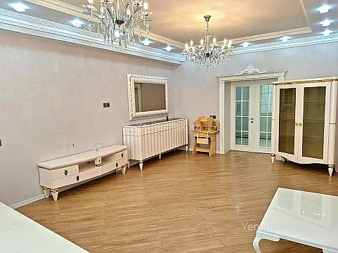 Satılır 3 otaqlı yeni tikili 138 m²