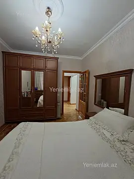 Satılır 3 otaqlı köhnə tikili 80 m²