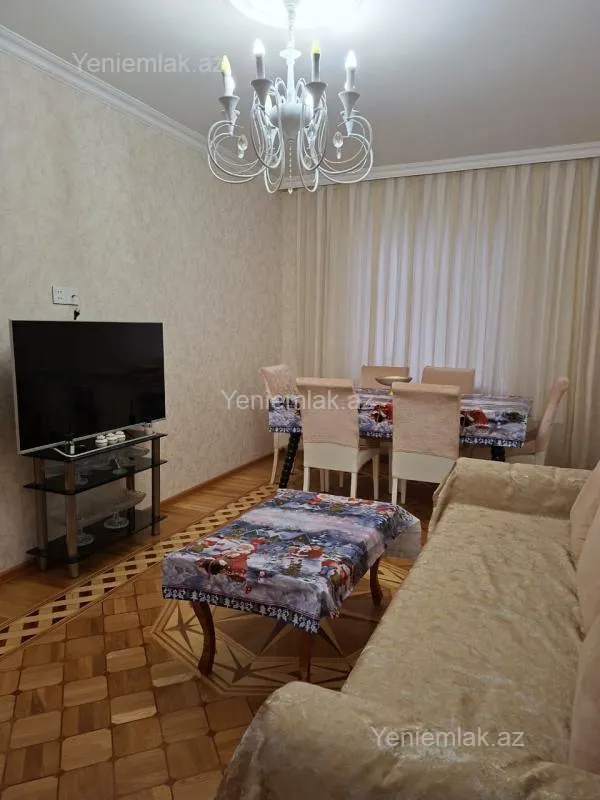 Satılır 3 otaqlı köhnə tikili 80 m²