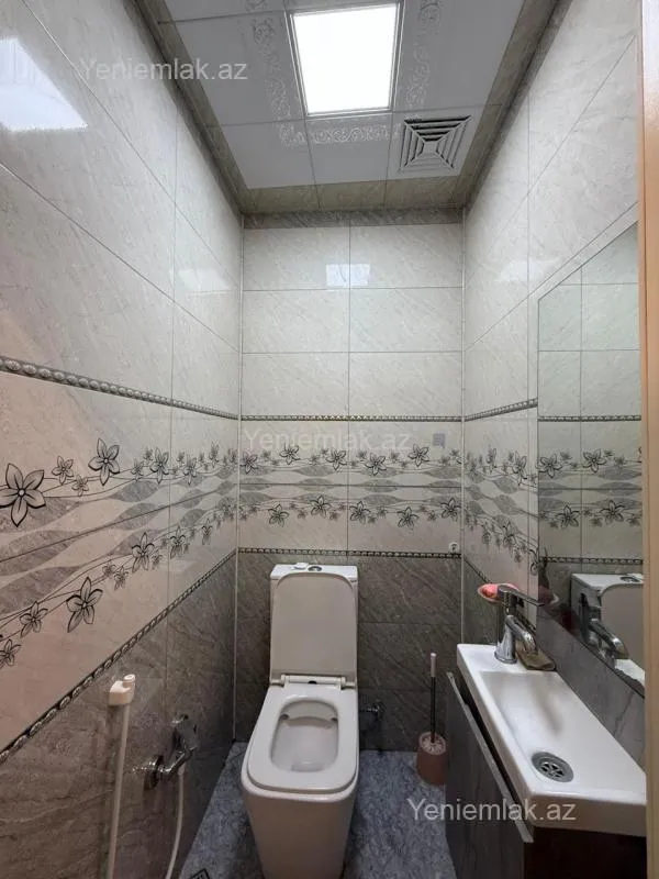 Satılır 3 otaqlı yeni tikili 95 m²