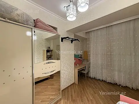 Satılır 3 otaqlı yeni tikili 95 m²
