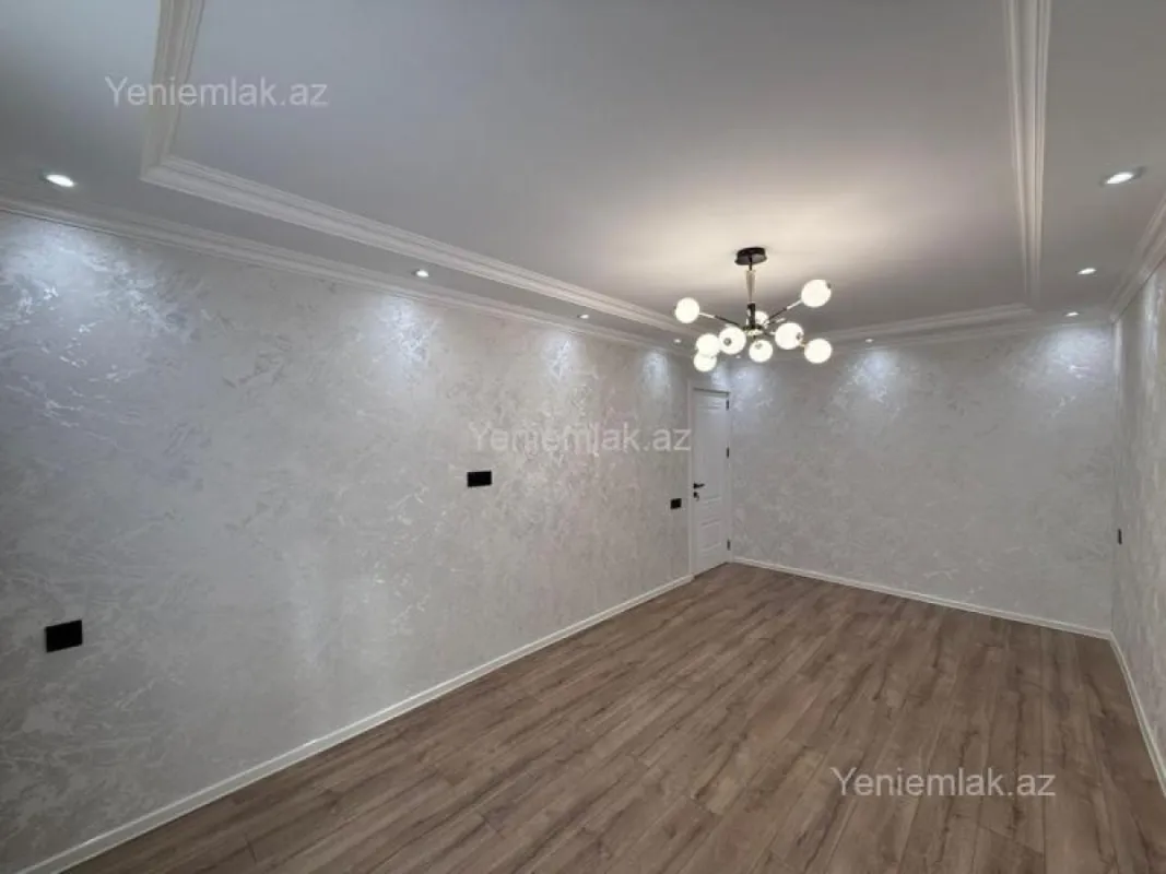 Satılır 3 otaqlı köhnə tikili 80 m²