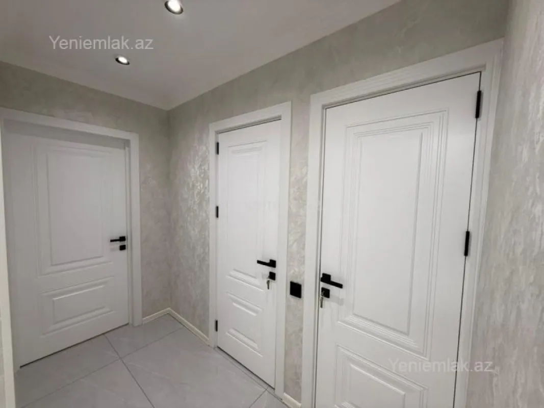 Satılır 3 otaqlı köhnə tikili 80 m²