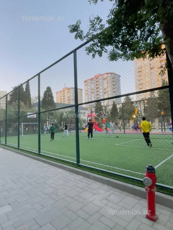 Satılır 4 otaqlı yeni tikili 176.5 m²