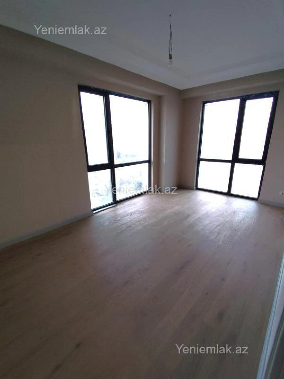 Satılır 2 otaqlı yeni tikili 63 m²