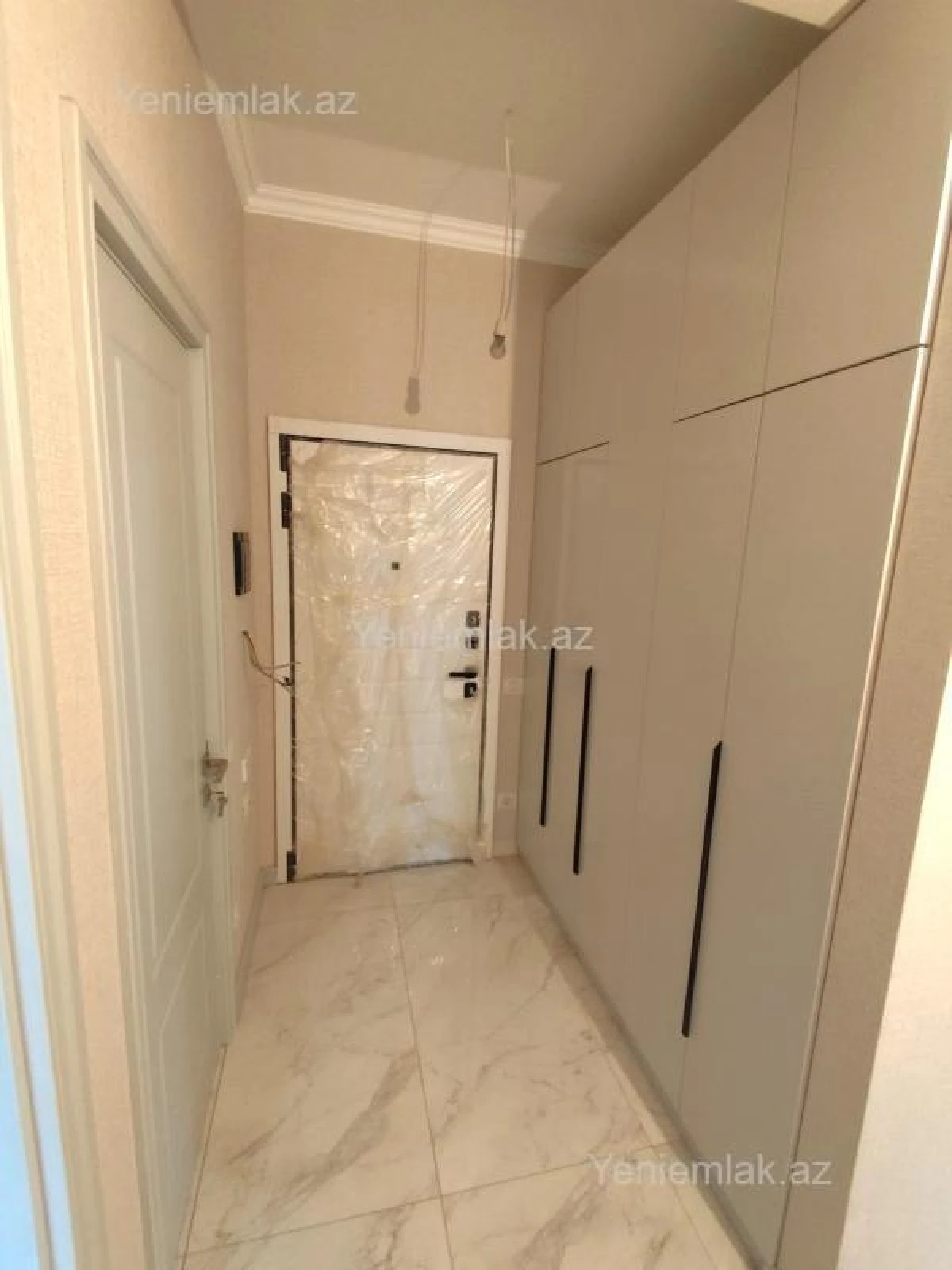 Satılır 2 otaqlı yeni tikili 63 m²