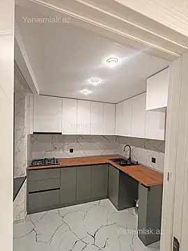 Satılır 3 otaqlı köhnə tikili 80 m²