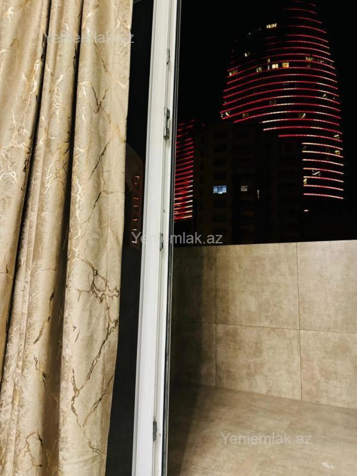 Satılır 2 otaqlı köhnə tikili 40 m²