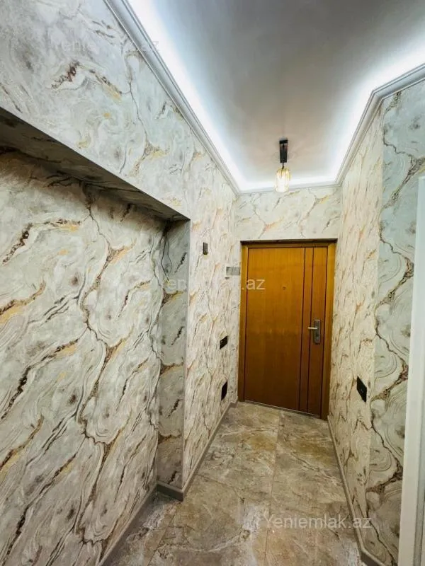 Satılır 2 otaqlı köhnə tikili 40 m²