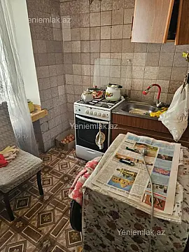 Satılır 2 otaqlı köhnə tikili 60 m²