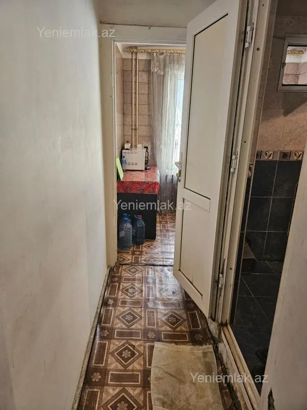 Satılır 2 otaqlı köhnə tikili 60 m²