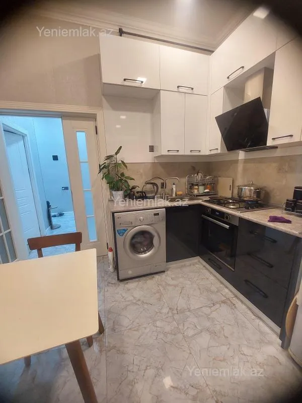 Satılır 2 otaqlı köhnə tikili 60 m²