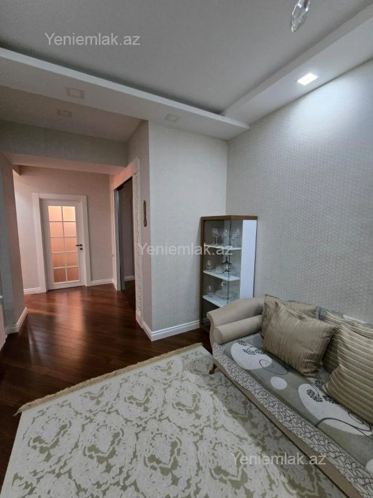 Satılır 4 otaqlı yeni tikili 198 m²