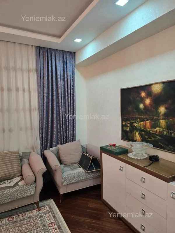 Satılır 4 otaqlı yeni tikili 198 m²