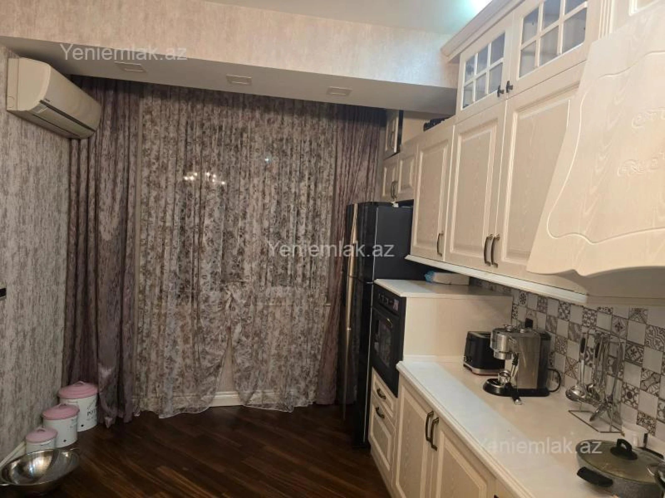 Satılır 4 otaqlı yeni tikili 198 m²