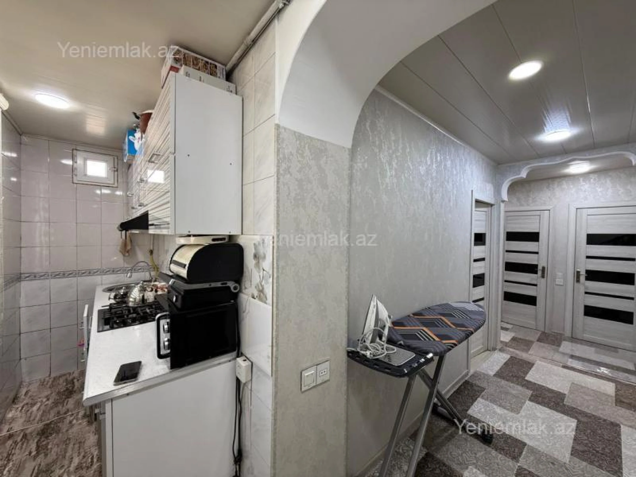 Satılır 3 otaqlı köhnə tikili 70 m²