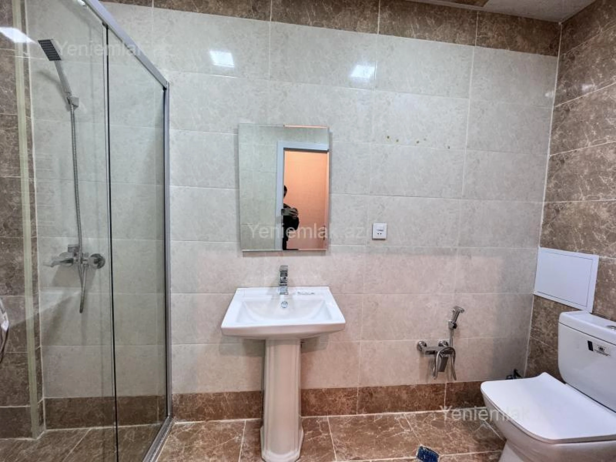 Satılır 2 otaqlı yeni tikili 63 m²