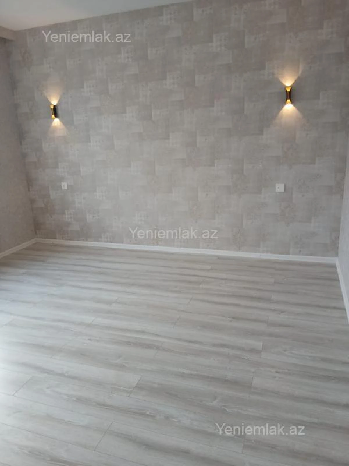 Satılır 5 otaqlı həyət evi 300 m²