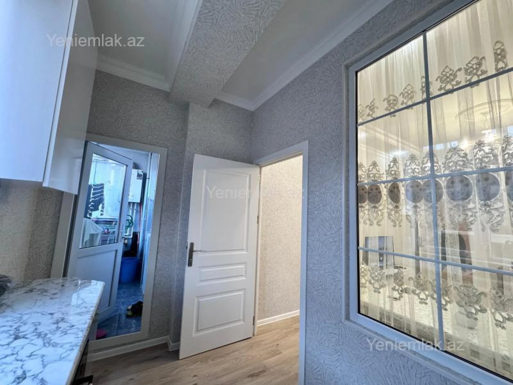 Satılır 2 otaqlı yeni tikili 75 m²