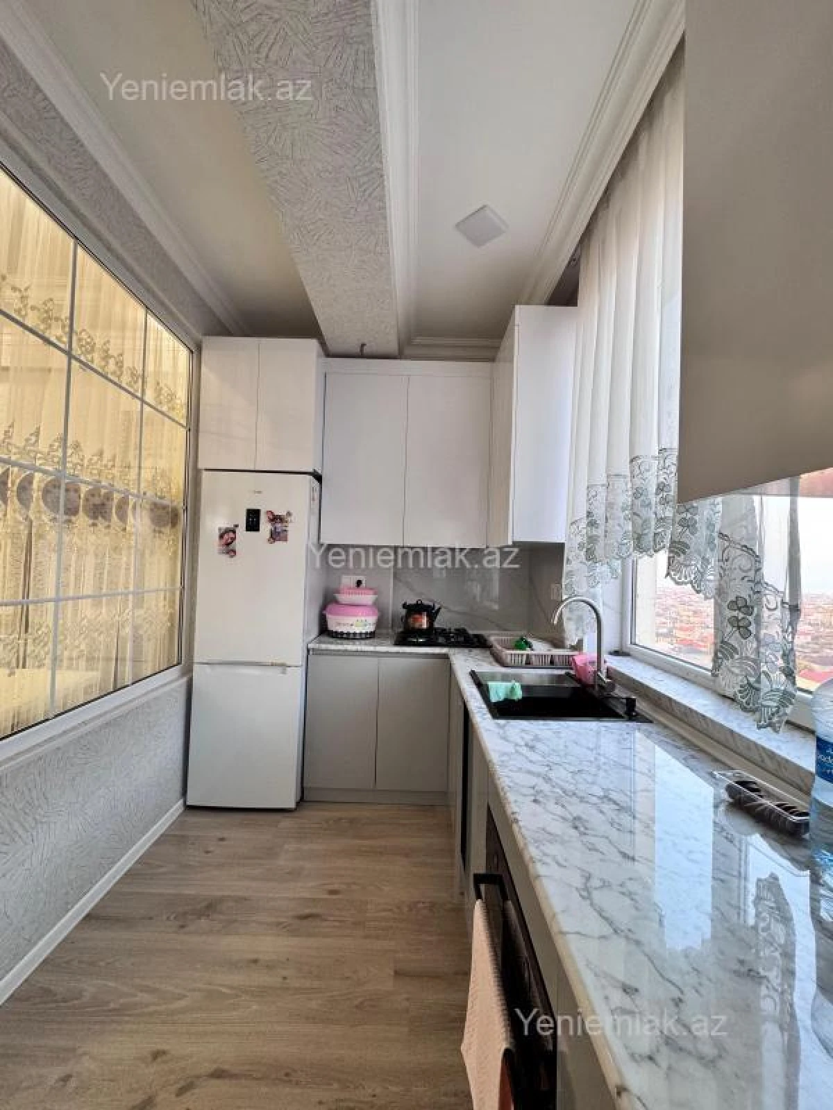 Satılır 2 otaqlı yeni tikili 75 m²