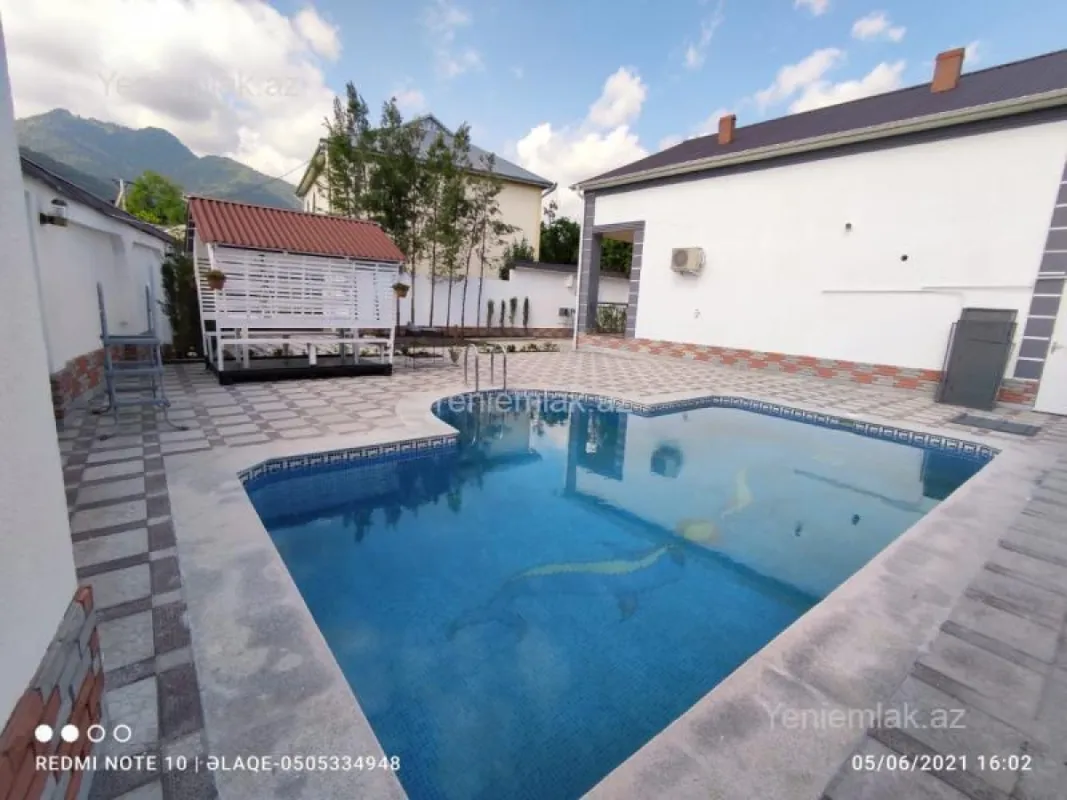 Satılır 3 otaqlı həyət evi 200 m²