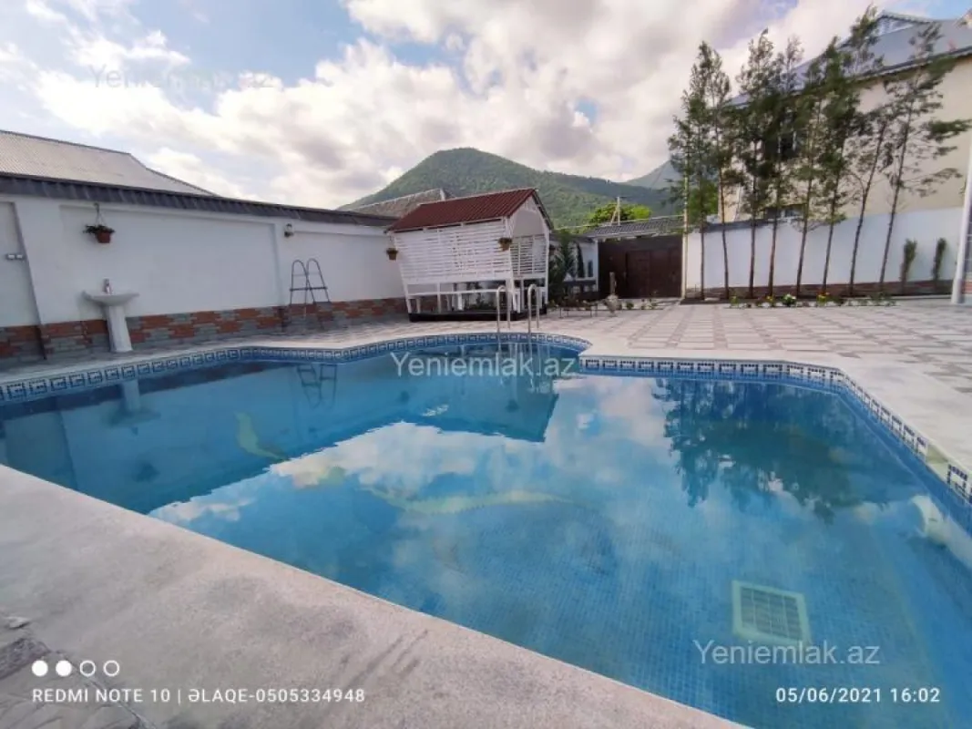 Satılır 3 otaqlı həyət evi 200 m²