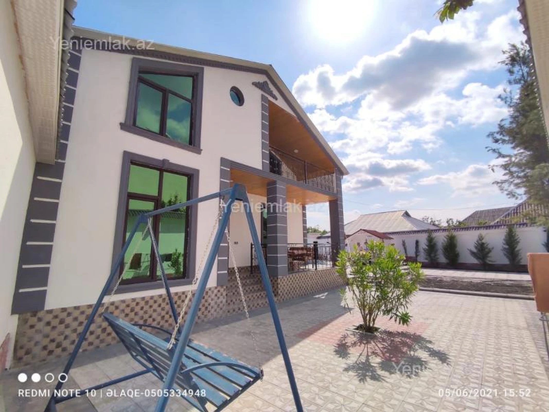 Satılır 3 otaqlı həyət evi 200 m²